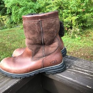 UGG used winter boots
